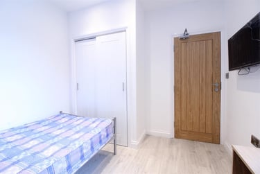 6 bed house, Fletcher Road, Beeston, NG92EL - Image 10